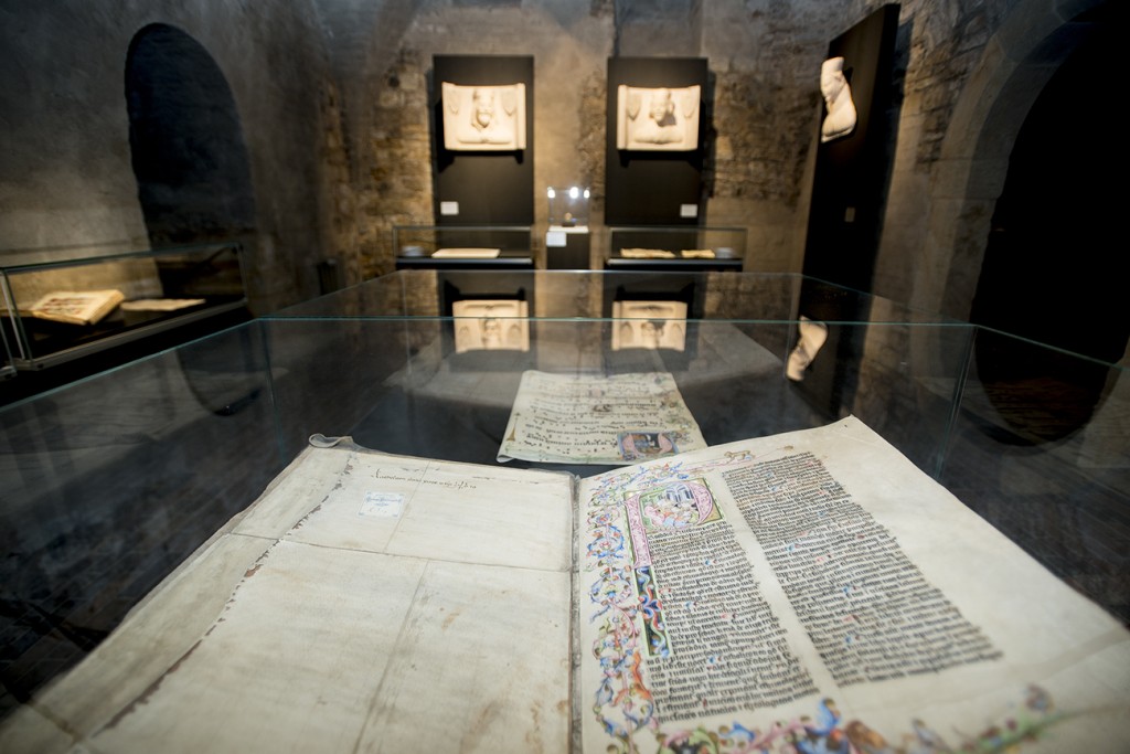 Knihovna Metropolitní kapituly u svatého Víta v Praze (faksimile) Univerzitní mistr a žáci, Johannes de Balbis, Catholicon prima pars, počátek 15. století