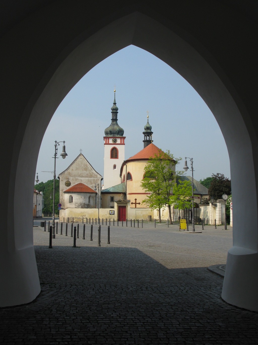 Baziliku Sv. Václava najdete nedaleko Mariánského náměstí