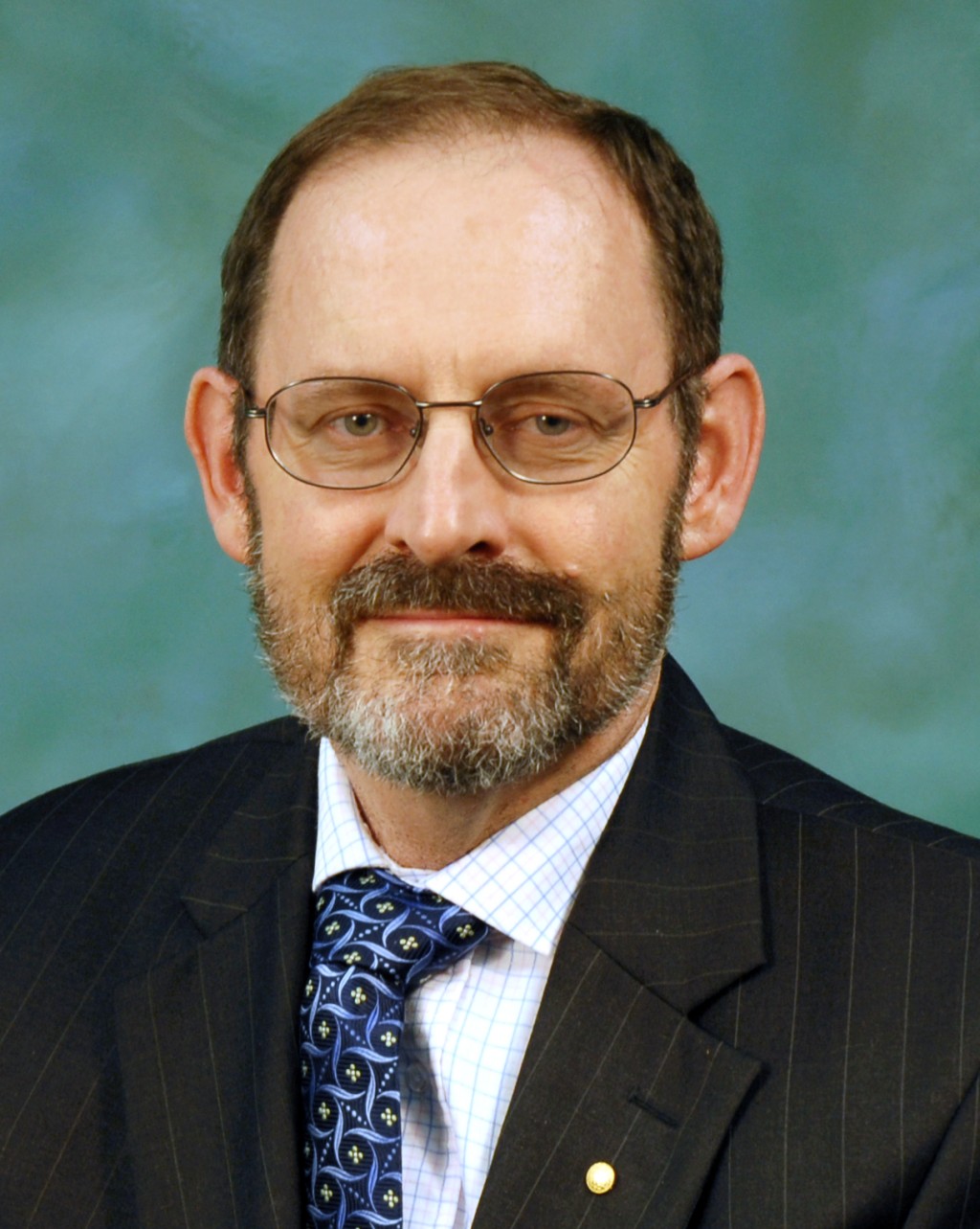 Profesor David Crompton 