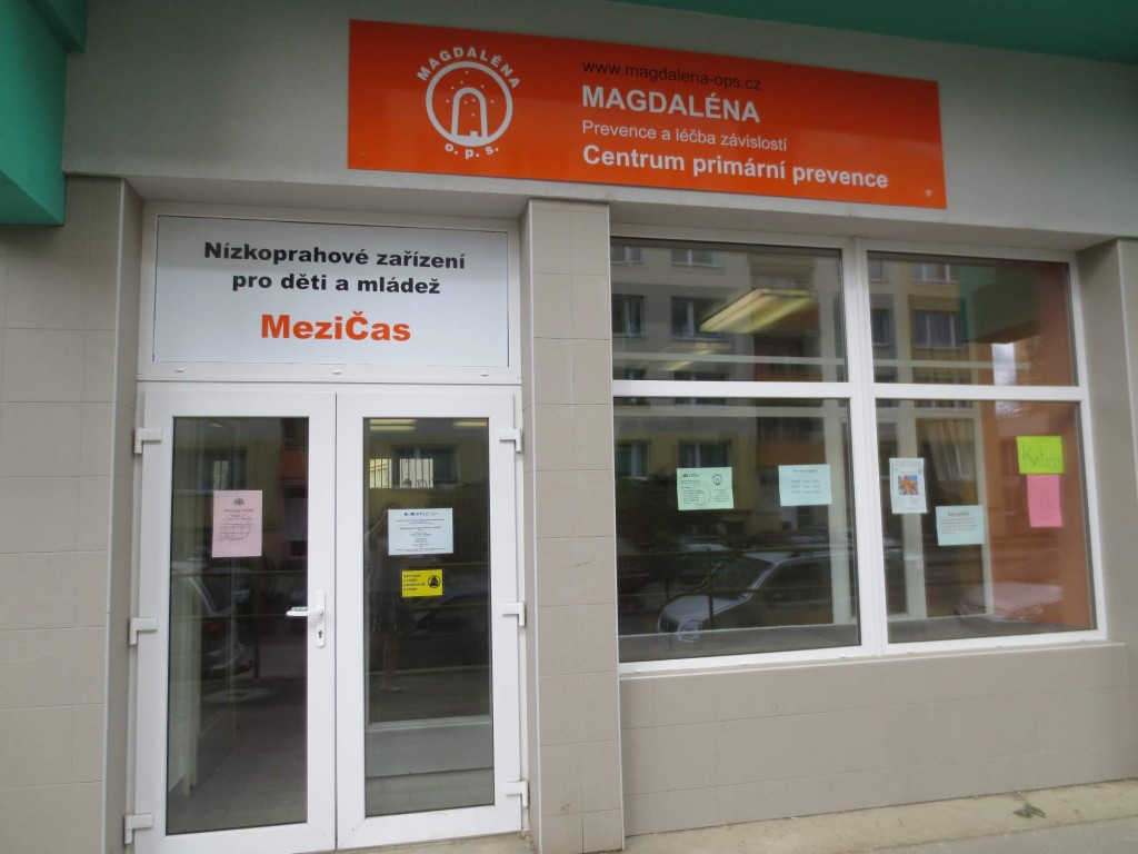 Centrum primární prevence Magdalena o.p.s.  v ulici Na Bezděkově 2004 v Benešově