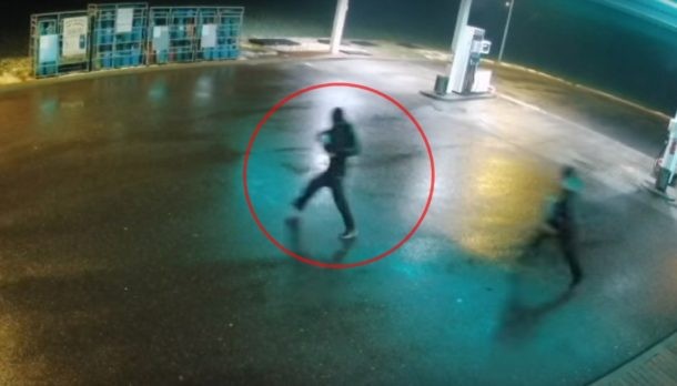 Policisté si šli pro oba obviněné najisto