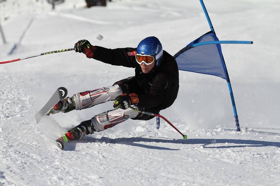 Při závodech ve skicrossu reprezentovali Středočeský kraj dva závodníci z Neratovic