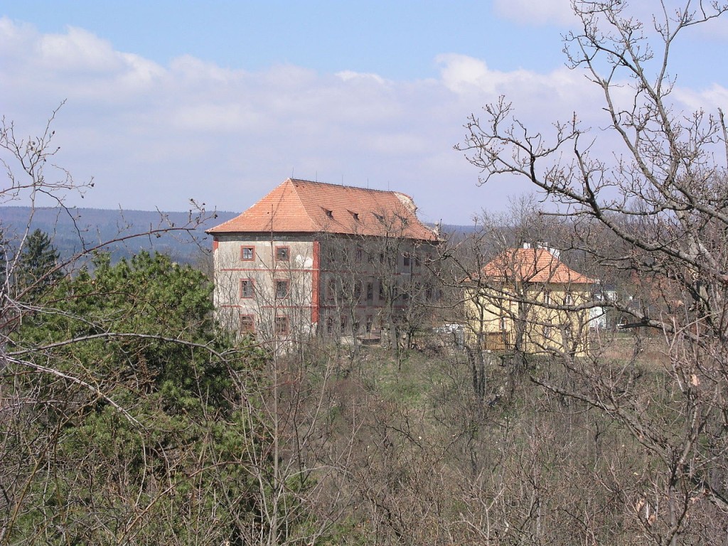 V kraji je řada historických památek, které ale teprve čekají na svého spasitele. Mezi nimi je i dobříšský hrad Vargač, který je momentálně na prodej