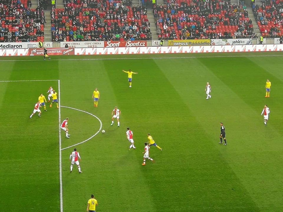 Slavia podlehla Zlínu brankou v nastavení