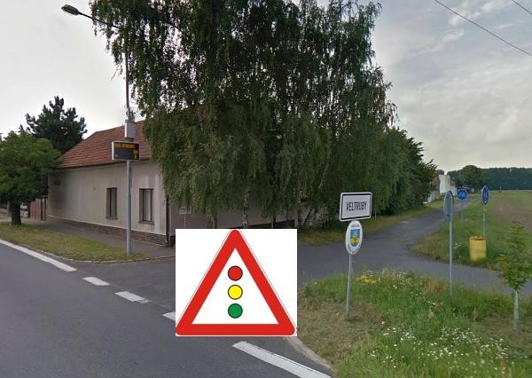 Křižovatka ve Veltrubech může skýtat nebezpečí
