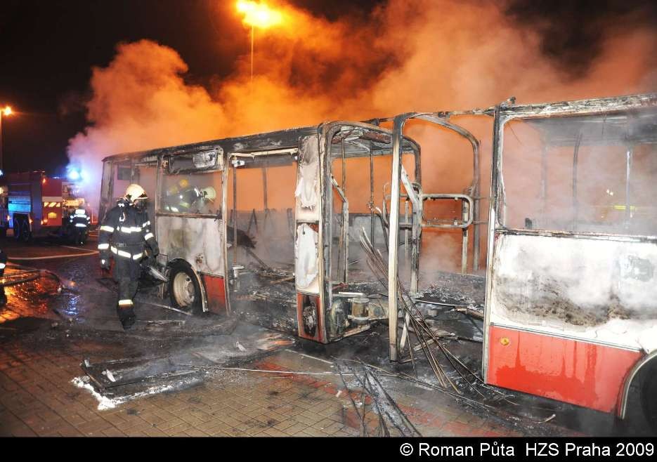 Většinou je to rychlé a z autobusu nezůstane prakticky nic