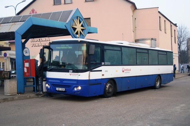 Autobusové nádraží v Benešově pochází z roku 1973