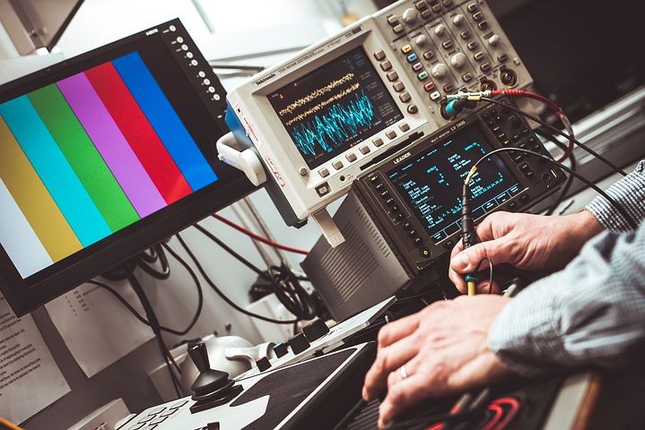 Obyvatelé Sředočeského kraje mají pomalé připojení internetu. Jak to chce krajský úřad vyřešit?