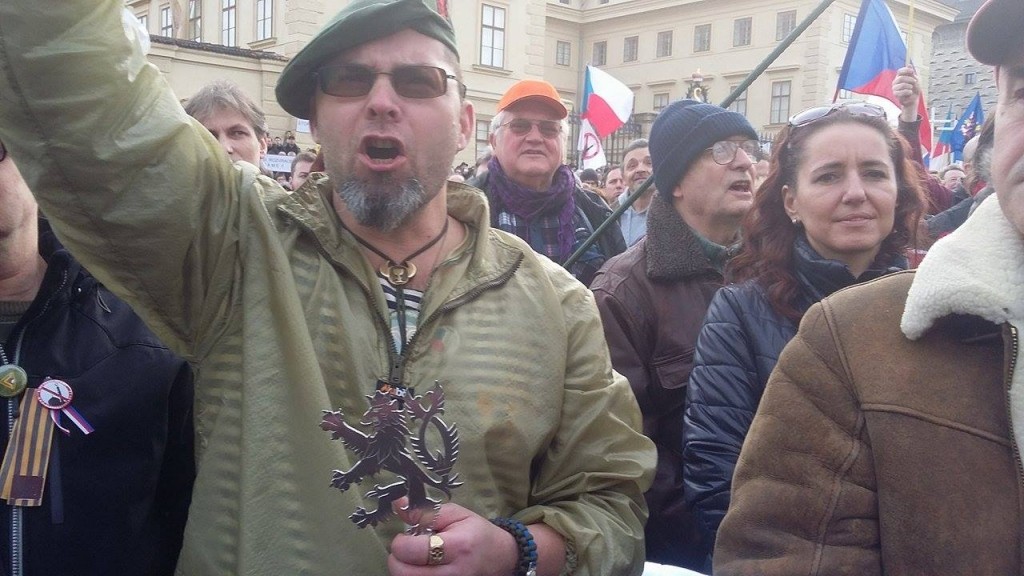 Virus se šíří rychle, přidáš se?