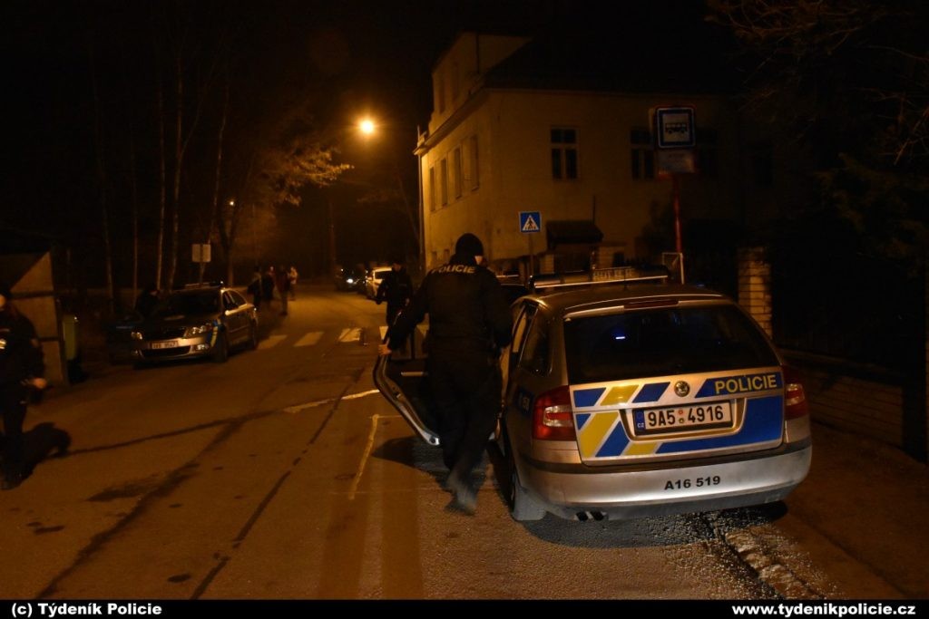 Squatteři obsadili opuštěnou usedlost Šatovka v Praze. Nepomohlo jednání ani se starostou. Ten to přenechal policii