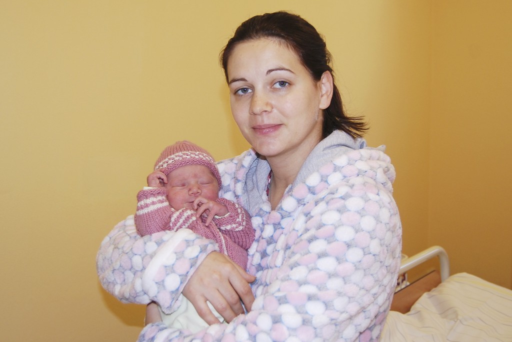 Tisícáté miminko je holčička Ema