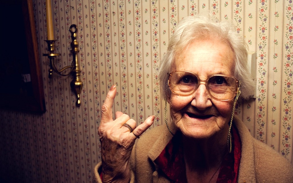 Seniorka se vydala na kriminální dráhu!