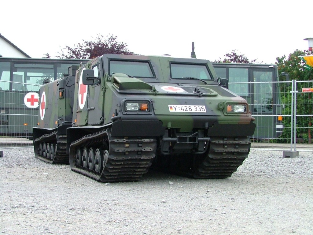 Švédský čtyřpásový speciál BV206S