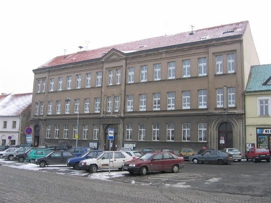 Komplikace během projektu zatím nejsou, pouze jsou nepříjemné práce u školy
