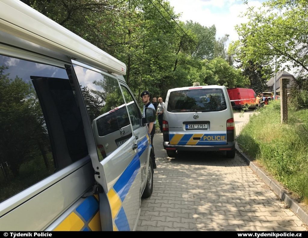 Čtyřletá dívenka se utopila v bazénu na zahradě domu.