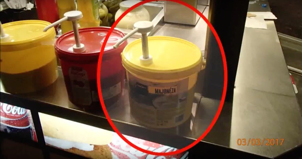 Zlodějíček si asi chtěl udělat majonézovou party