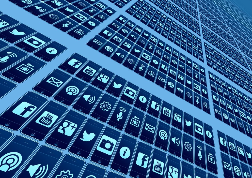 Svět internetu má dnes téměř nekonečné možnosti, ale skrývá také řadu nástrah