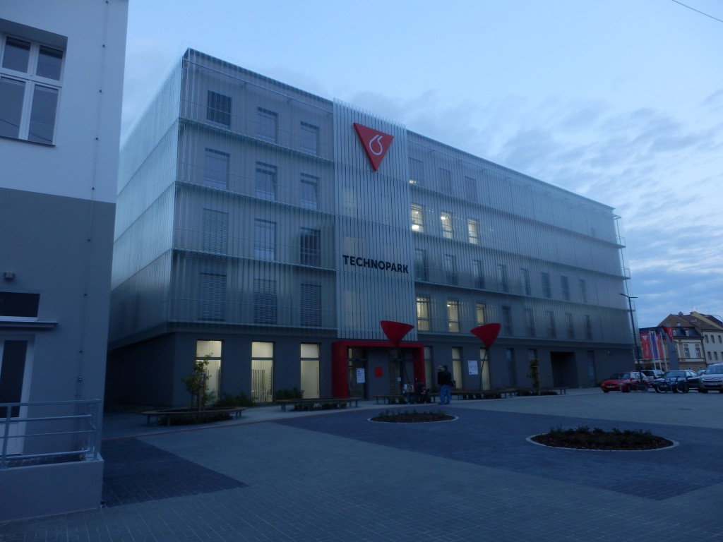 Technopark Kralupy se stavěl na místě bývalého parního mlýna v letech 2013- 2014