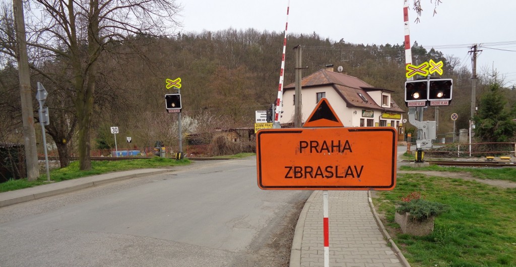 Objížďka z Vraného přes Dolní Břežany končí 4. 4. 2016 od 15 hodin