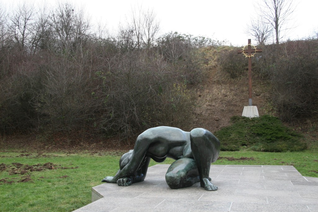 Pomník na Kobyliské střelnici