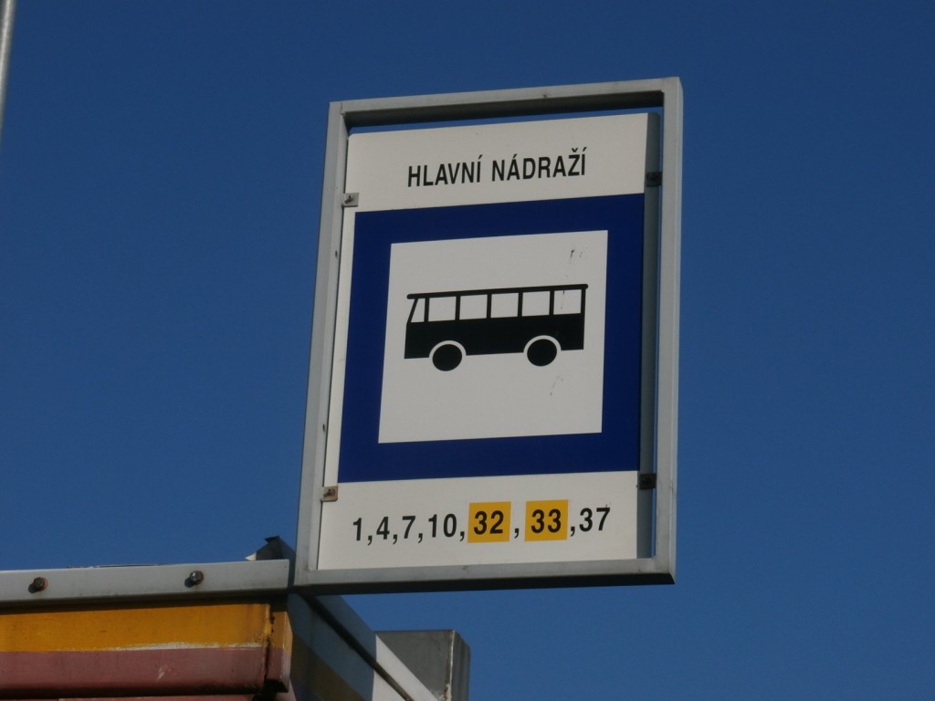 Zastávka autobusu na hlavním nádraží je extrémně užitečná v okamžiku, kdy chceme podporovat hromadnou dopravu