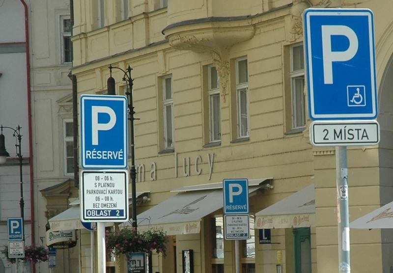 Nymburk bude mít nové parkovací zóny. Už to bylo potřeba