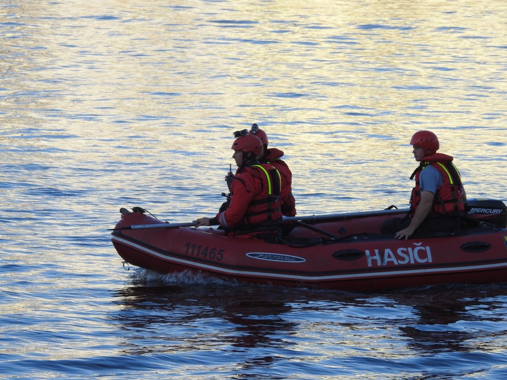 Po mladíkově tělu pátrali dvacet minut
