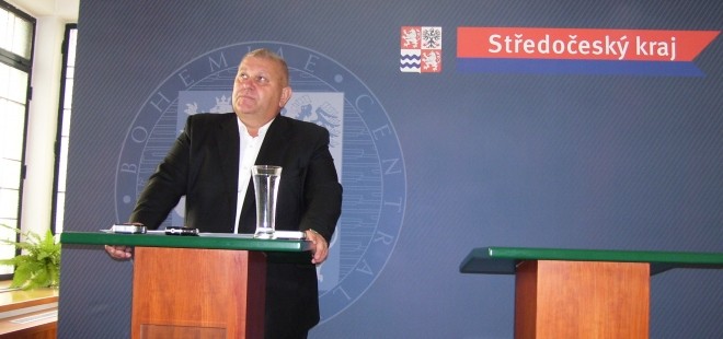 Aby se nám úředníčci neupekli, nebožátka...