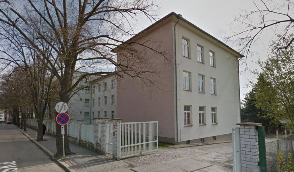 Objekt Pražských kasáren v Dukelské ulici v Benešově