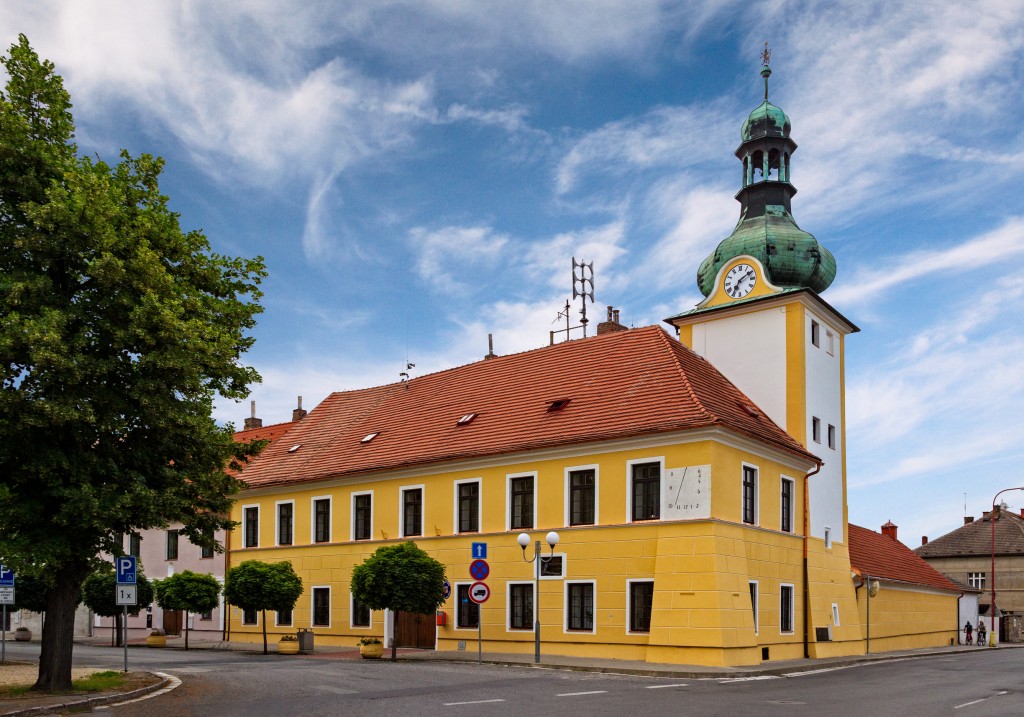 Radnice Kostelce nad Labem