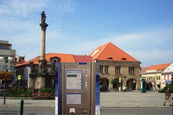 V Nymburku sice nezaparkujete v centru zdarma, ale alespoň můžete platit nově telefonem