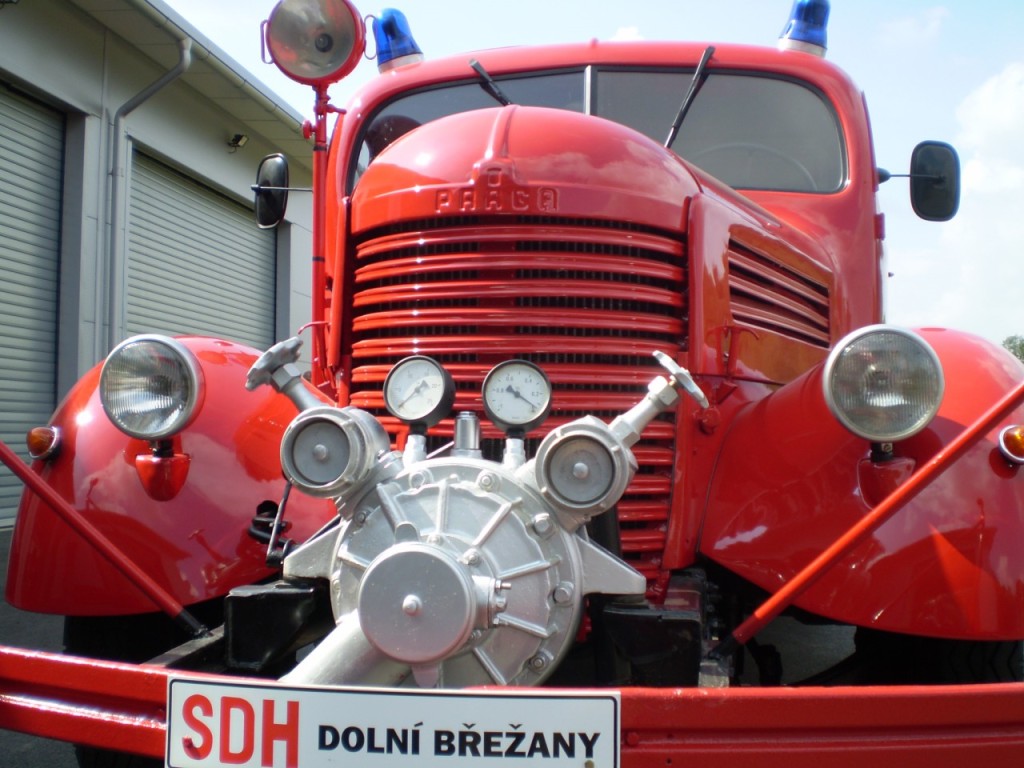 Automobily pro malé sbory má financovat stát