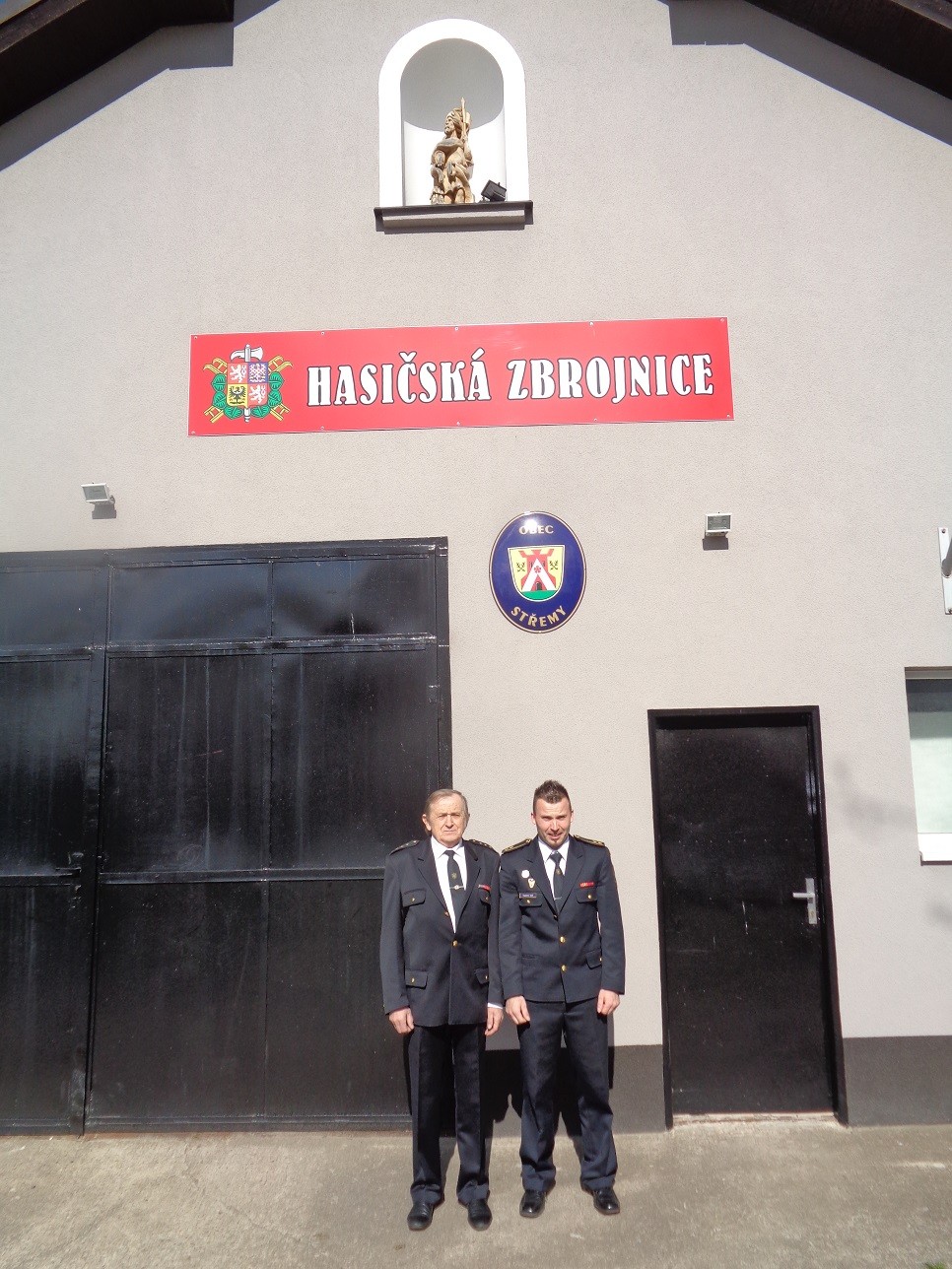 Starosta sboru Jaroslav Procházka a velitel Vlastimil Vajs