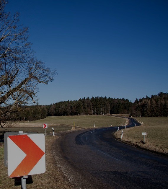 Za nehody mohla absence reflexních prvků a protijedoucí auto