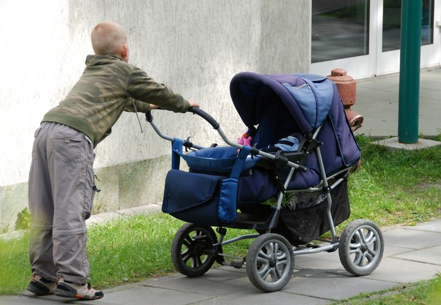 Příchodem dalšího dítěte do rodiny byste neměli zapomínat na výjimečnost toho staršího