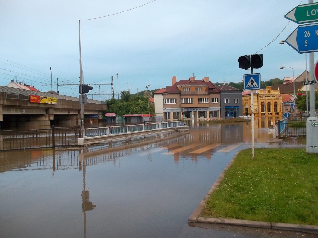 Přesně před pěti lety se střed Kralup nad Vltavou změnil v rybník.