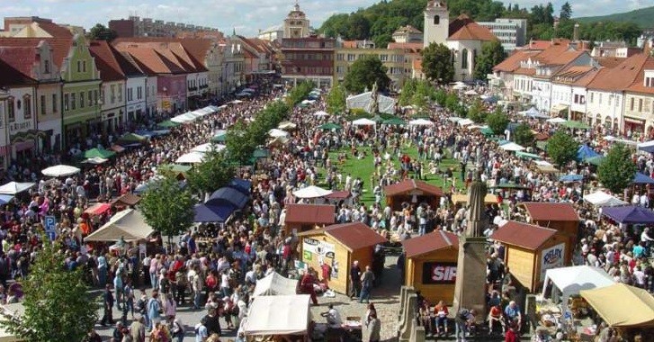 Hrnčířské trhy jsou v Berouně pořádány od roku 1997