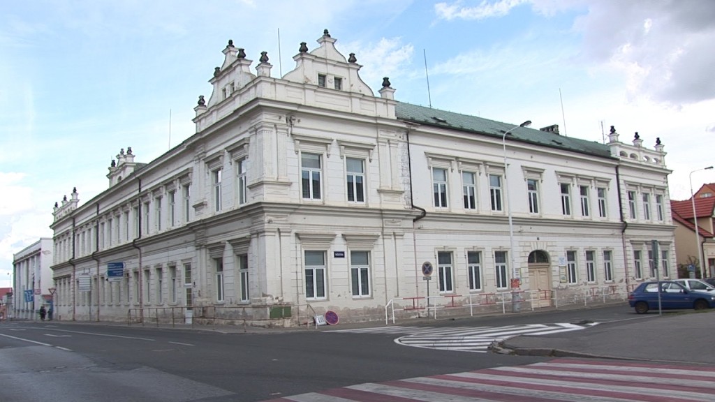 Základní škola ve Vašatově ulici v Kladně