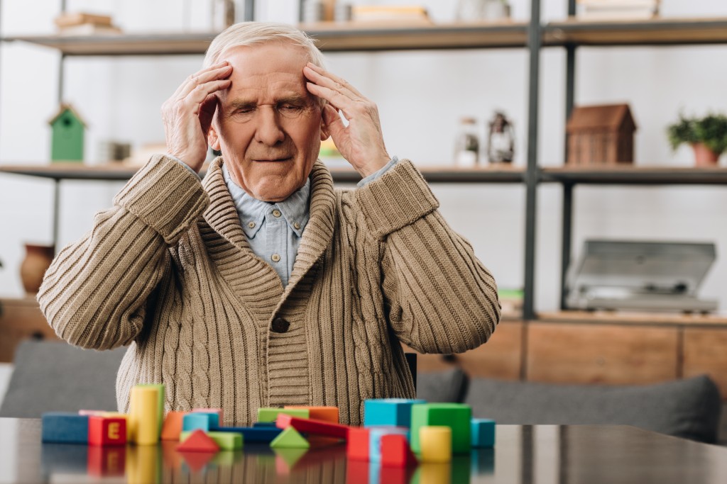 Před vznikem Alzheimerovy choroby vás může uchránit obyčejné očkování proti chřipce