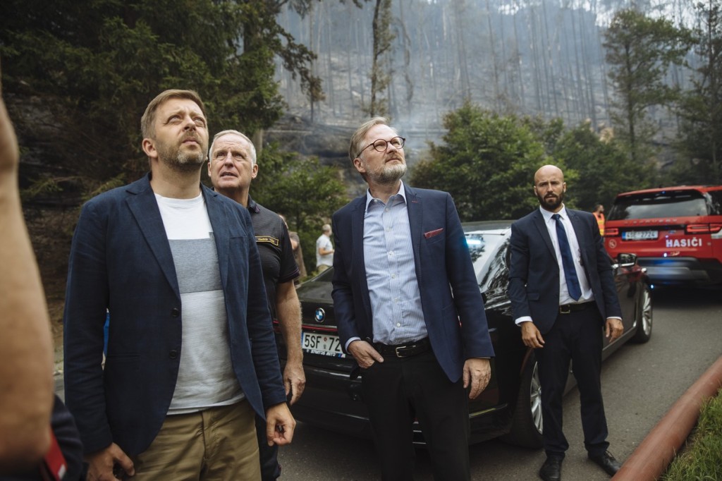 Sako premiéra Petra Fialy vyvolává více emocí než tvrdá práce, kterou odvádí jeho nositel