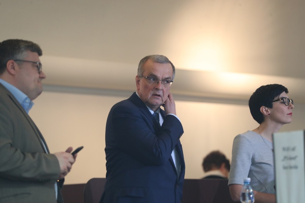Miroslav Kalousek se sice politicky neangažuje, ale přehled i nadhled si drží dokonale