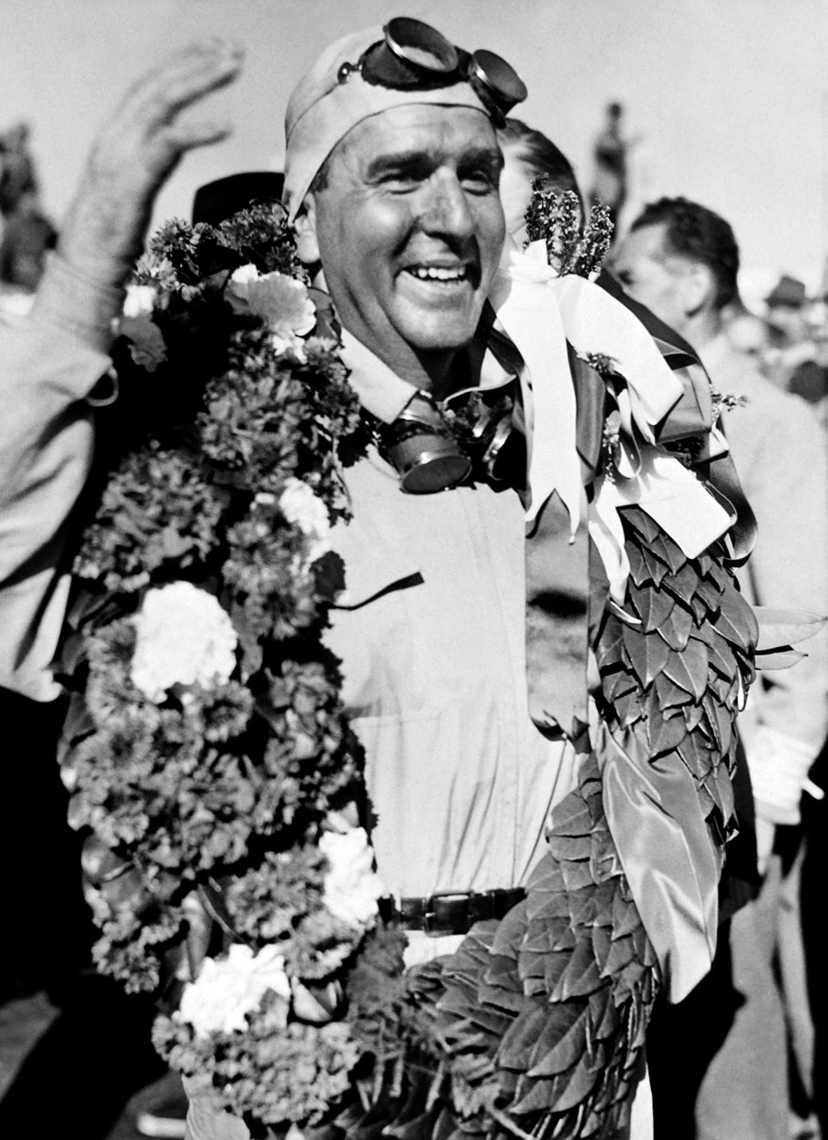 Titul prvního světového šampiona Formule 1 získal Giuseppe Farina v roce 1950