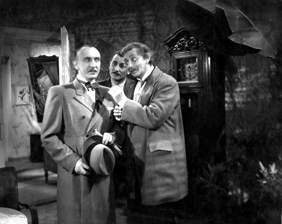 Čeněk Šlégl a Vlasta Burian ve filmu Provdám svou ženu (1941)