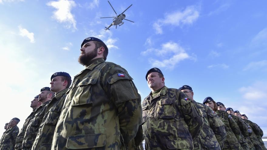 Vstupní fyzické testy do armády se hodně zjednodušily. Možná až moc