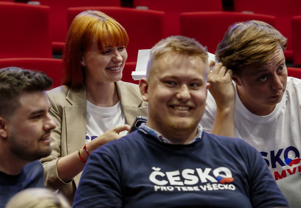 Aneta Zicklerová na jedné z akcí hnutí ANO. Půvabná zrzka měla mít s Babišem poměr