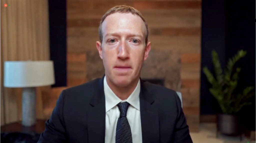 Mark Zuckerberg je osmým nejbohatším člověkem na planetě s majetkem přes 70 miliard dolarů