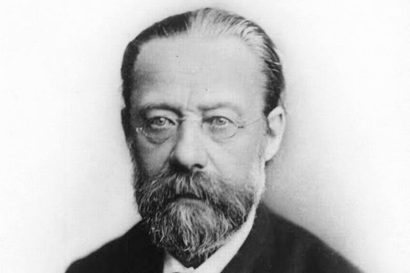 Bedřich Smetana v dospělosti doplatil na dětskou neposlušnost. Zle se mu vymstila neopatrnost při nebezpečné hře se střelným prachem
