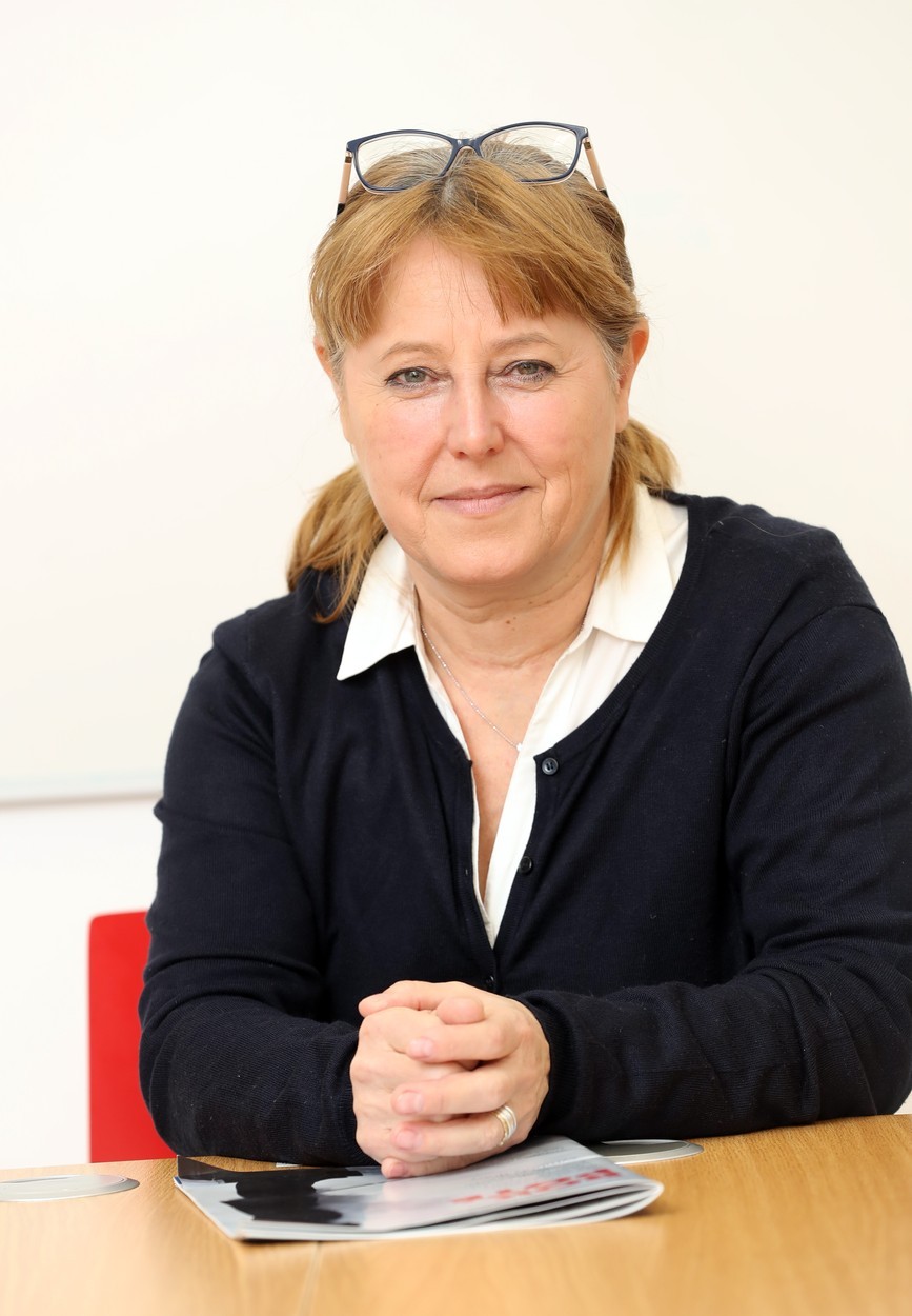 Ruth Tachezy působí v Ústavu hematologie a krevní transfuze, centru Biocev a vede katedru genetiky a mikrobiologie na Přírodovědecké fakultě UK v Praze