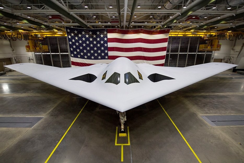Americký letoun B-21 má představovat novou generaci bombardérů, která má být hlavně odstrašením pro Čínu a Rusko