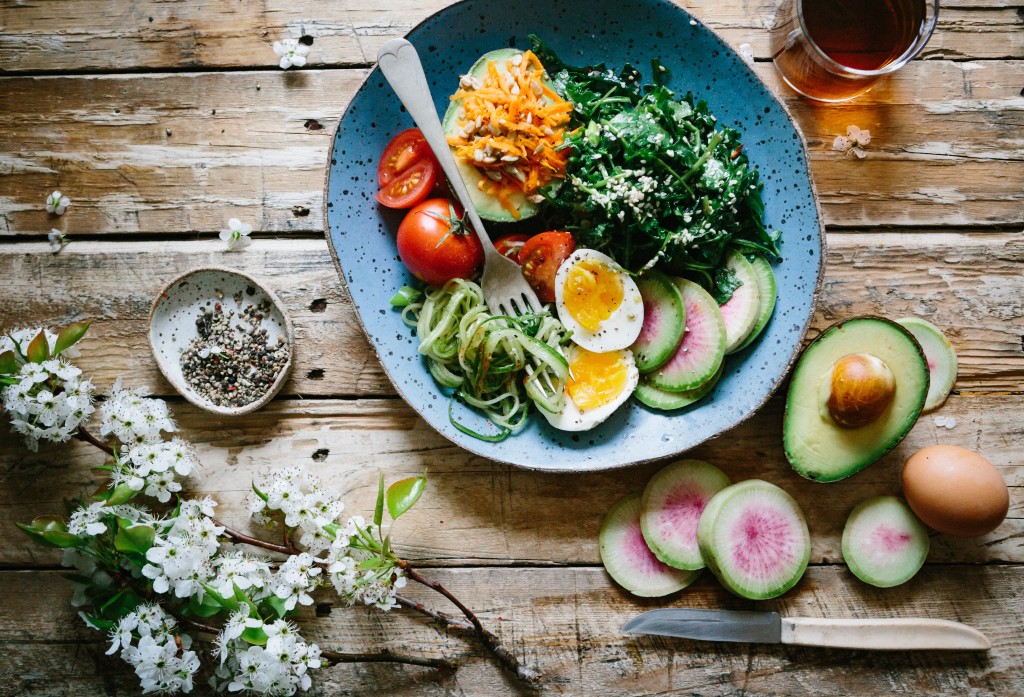 Zařazení vajíček a dalších průmyslově nezpracovaných potravin do stravy je ideálním způsobem jak zajistit, že nám zdravé stravování vydrží